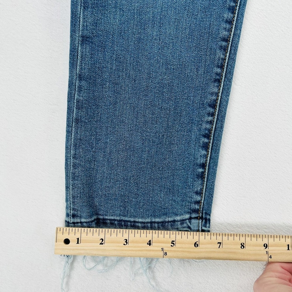 Levi's Wedgie Straight Jeans Womens 26 Blue Denim High Rise Slim Crop Raw Hem - Picture 6 of 16